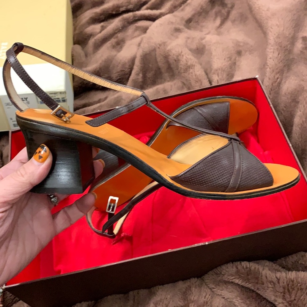 Bally “Canola” 8.5 dark brown leather.  Chunky heel.  Original box.